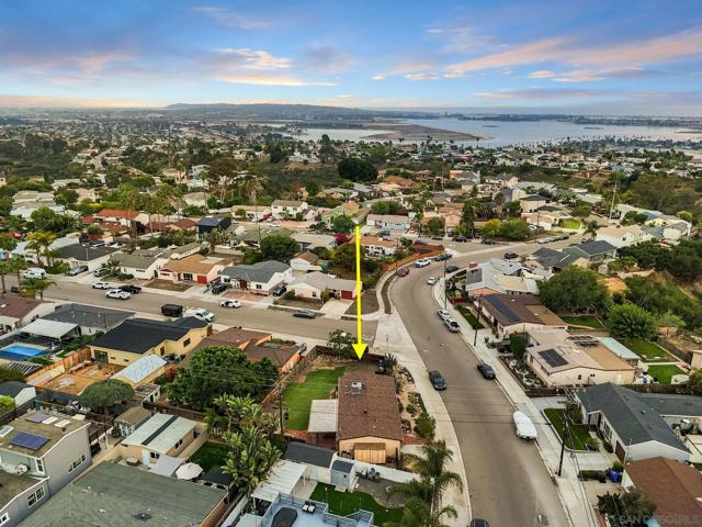 4407 Dakota Drive, San Diego CA: https://media.crmls.org/mediaz/052d83c0-c0fa-4a3a-a450-bbdbf32b96f8.jpg