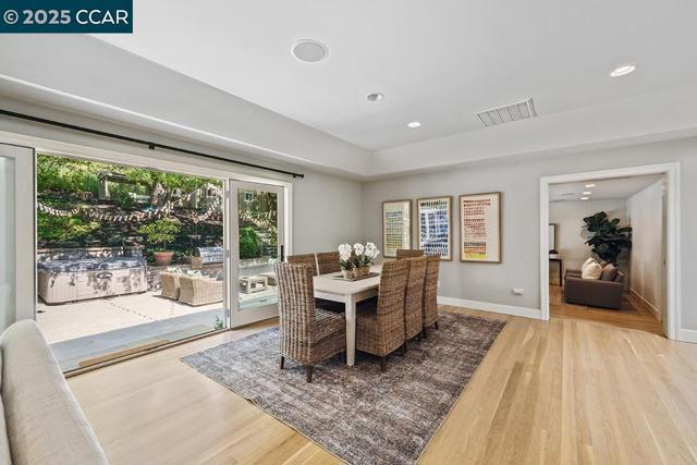 390 Castello Rd, Lafayette CA: https://media.crmls.org/mediaz/052e328e-9ef1-42e9-9932-da35cb26d00d.jpg