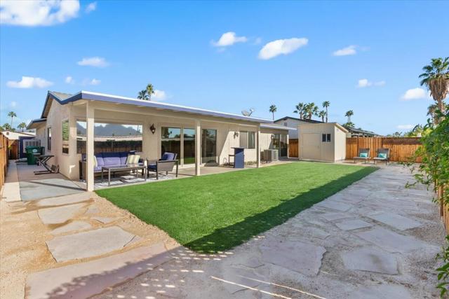 43035 Tennessee Avenue, Palm Desert CA: https://media.crmls.org/mediaz/052e9b62-fd55-4adc-a841-de0843ad19cf.jpg