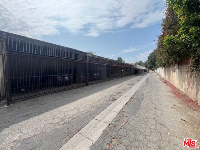 8615 Balboa Boulevard, Northridge CA: https://media.crmls.org/mediaz/05302925-8462-4aca-9c97-8df4b682e431.jpg
