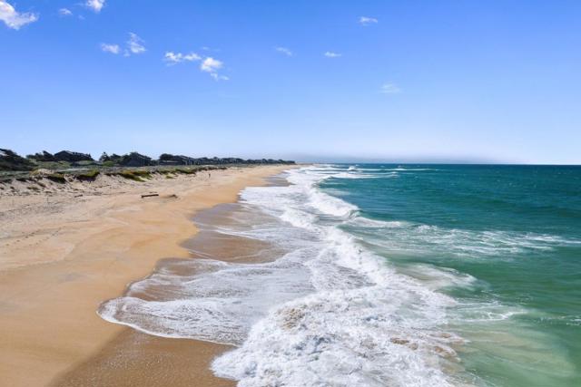 172 Monterey Dunes Way, Moss Landing CA: https://media.crmls.org/mediaz/0530b9de-ffd3-4f85-ba58-1577ccd44320.jpg