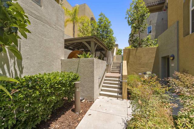 7715 El Cajon Boulevard, La Mesa CA: https://media.crmls.org/mediaz/0530f0f1-fac2-4093-adf8-8ca490bec909.jpg