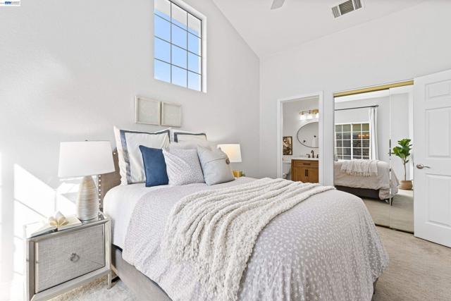 47 Summer Hill Court, Danville CA: https://media.crmls.org/mediaz/05333ac0-5157-47b2-8e44-c70ba328a811.jpg