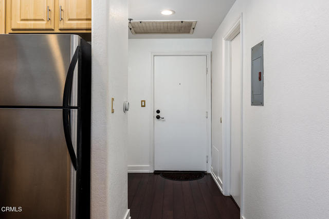Detail Gallery Image 12 of 26 For 300 N El Molino Ave #309,  Pasadena,  CA 91101 - 0 Beds | 1 Baths