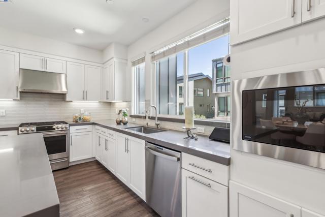 3819 Improvement Ter, Fremont CA: https://media.crmls.org/mediaz/05337faa-3813-4e64-bec7-1f99802bd684.jpg