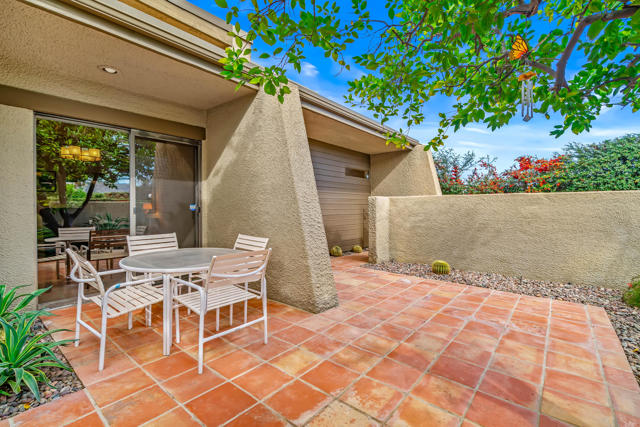 1456 Tiffany Circle N, Palm Springs, CA 92262