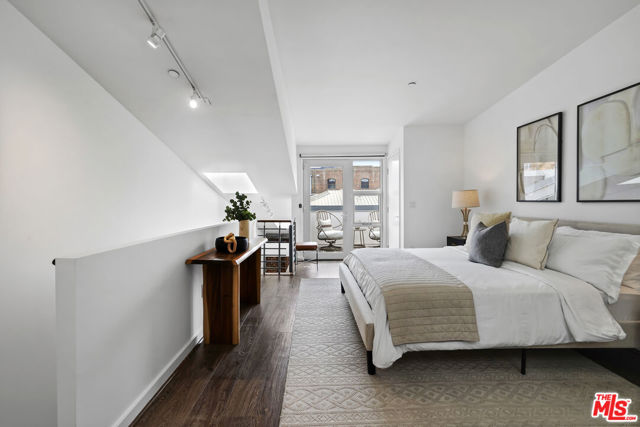 940 E 2nd Street, Los Angeles CA: https://media.crmls.org/mediaz/0535fd8f-14da-4d20-8bb8-8e348328a7ff.jpg