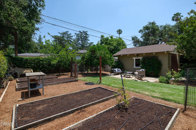1036 N Chester Avenue, Pasadena CA: https://media.crmls.org/mediaz/05379047-d07c-4df3-9722-ce2f3269218d.jpg