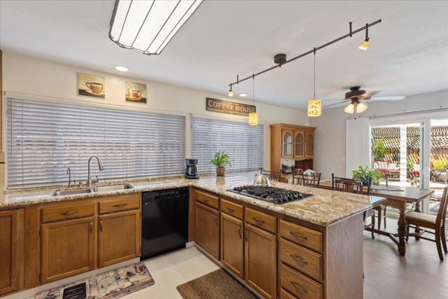 363 Conestoga Way, San Jose CA: https://media.crmls.org/mediaz/053827cc-04ac-42ad-85e6-03cc9fd400e1.jpg