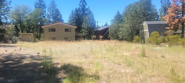 774 St Moritz Drive, Big Bear CA: https://media.crmls.org/mediaz/053972f9-e6d5-43d5-9e69-0deed0ca5596.jpg