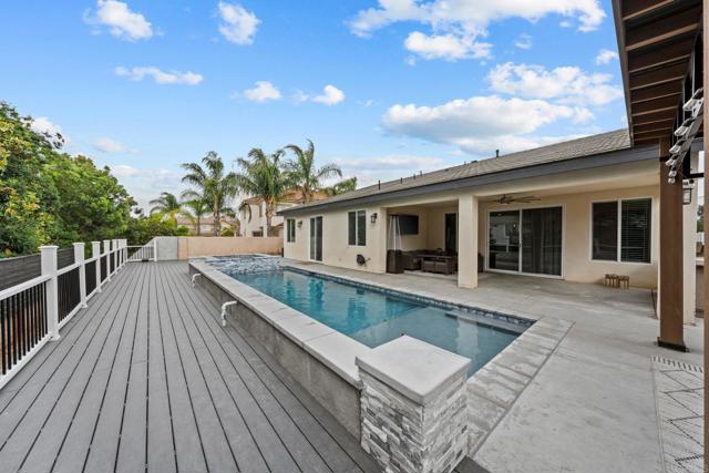 40359 Heirloom Court, Murrieta CA: https://media.crmls.org/mediaz/053a4871-2804-489e-a9ae-e4768afa0bad.jpg