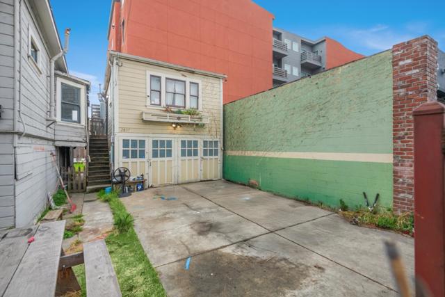 2857 Ford Street, Oakland CA: https://media.crmls.org/mediaz/053a80f2-ca27-4b09-abe8-fd8a534ba0ab.jpg
