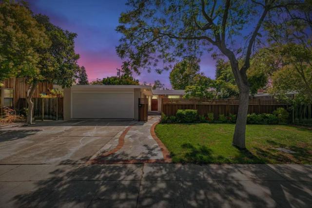 3845 Corina Way, Palo Alto CA: https://media.crmls.org/mediaz/053b286b-ed2b-4c1c-895f-209380d1c116.jpg