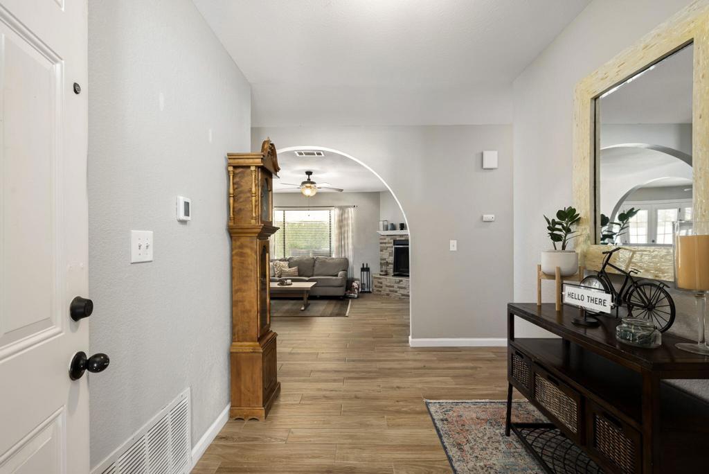 MLS #219134698DA image #2