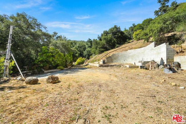 774 Old Topanga Canyon Road, Topanga CA: https://media.crmls.org/mediaz/053cd0fe-1ee7-4857-b3da-c60923a9d8e1.jpg