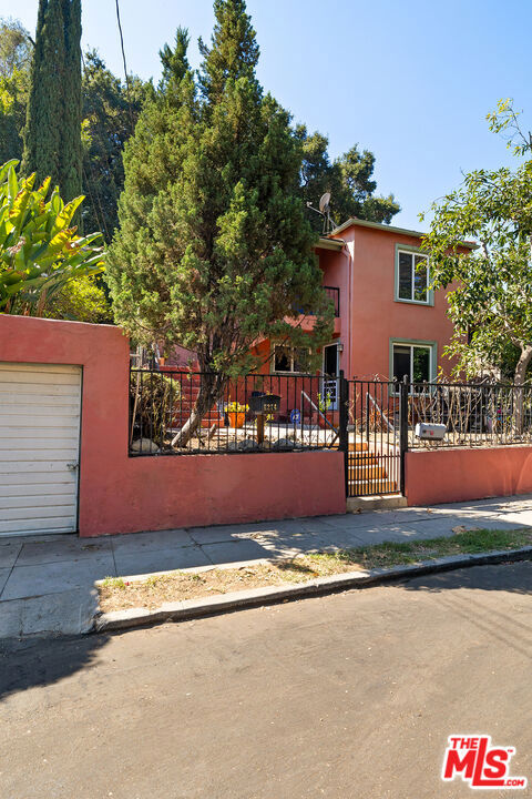 6214 Bertha Street, Los Angeles CA: https://media.crmls.org/mediaz/053d2858-476f-4622-901b-e8c23997fc2b.jpg