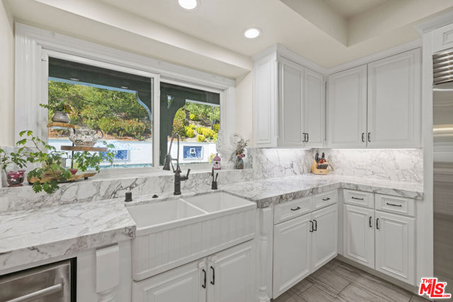 25730 Sand Canyon Road, Santa Clarita CA: https://media.crmls.org/mediaz/053d8e3c-4068-4c71-bbad-4fb738e32e43.jpg