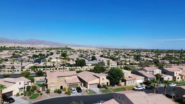 40714 Ophir Canyon Street, Indio CA: https://media.crmls.org/mediaz/053d8fda-5c02-496d-be61-671460aef9cd.jpg