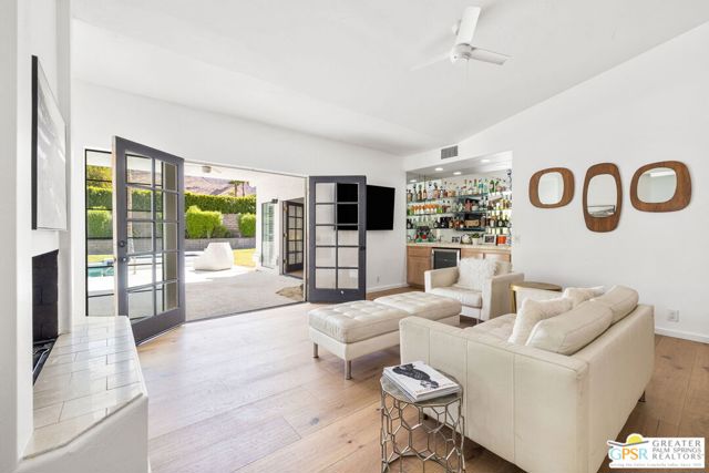 38262 W Maracaibo Circle, Palm Springs CA: https://media.crmls.org/mediaz/053f8e38-de5d-48e4-9623-512a607ad9dd.jpg