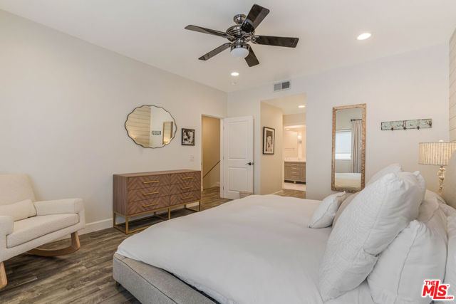 Drew Fenton | 520 S Barrington Avenue Los Angeles CA | MLS: 7436055
