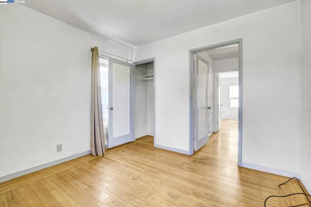 514 Cascade Rd, San Leandro CA: https://media.crmls.org/mediaz/05400b43-6058-44fc-bef5-27ddcaf40435.jpg