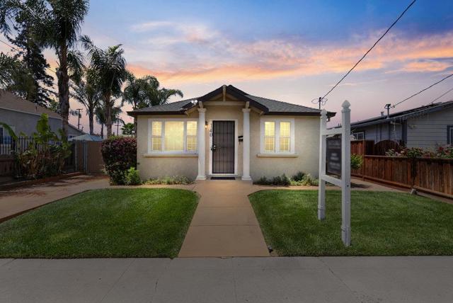 140 Sally Street, Hollister CA: https://media.crmls.org/mediaz/05402635-943d-4e84-953d-097f76f1e610.jpg