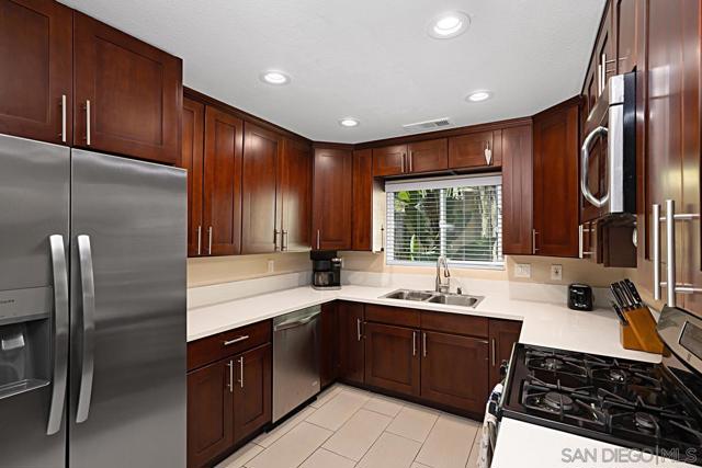 2150 Rebecca Way, Lemon Grove CA: https://media.crmls.org/mediaz/054059cf-6ea2-40ea-9389-1d69fcddbdb6.jpg