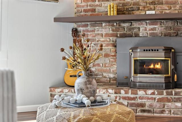 3612 Los Flores Avenue, Concord CA: https://media.crmls.org/mediaz/0540c72b-aa50-43c1-b6ce-ff5a7f3c2f6f.jpg