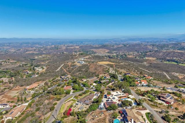Detail Gallery Image 72 of 75 For 2335 Mirador, Vista,  CA 92084 - 5 Beds | 2/1 Baths