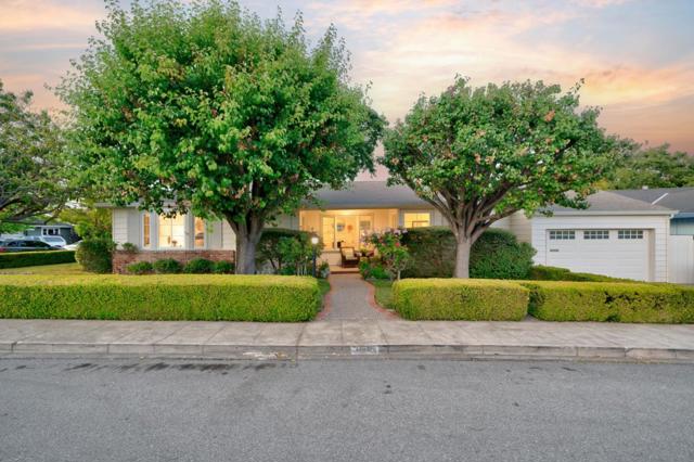 1405 Oakhurst Avenue, San Carlos CA: https://media.crmls.org/mediaz/0542cb5f-94a7-43df-a13e-39cc145a530a.jpg