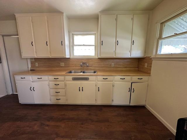 2042 E Mayfair, Fresno CA: https://media.crmls.org/mediaz/0542ce3a-89b1-4fec-aec8-6bc95f5ec049.jpg