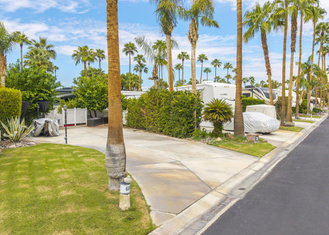 69411 Ramon Road, Cathedral City CA: https://media.crmls.org/mediaz/0542ef34-2ec5-4a31-9b72-7621cacc1f2a.jpg