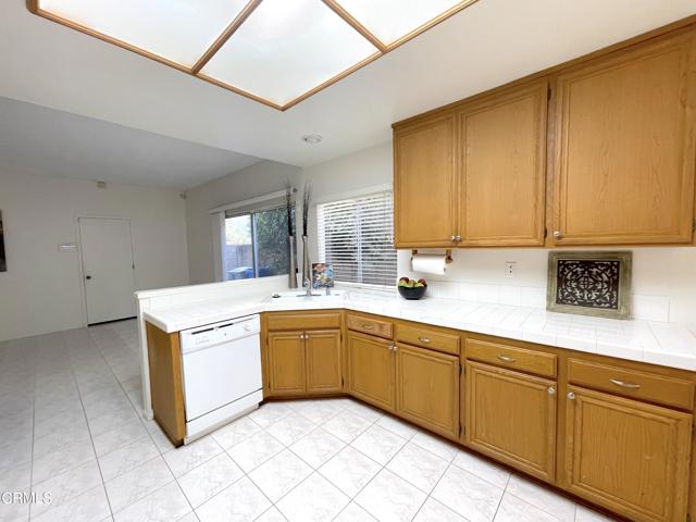 Detail Gallery Image 19 of 56 For 11962 Bubbling Brook St, Moorpark,  CA 93021 - 4 Beds | 2/1 Baths