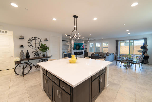 73500 Henri Drive, Palm Desert, CA 92211