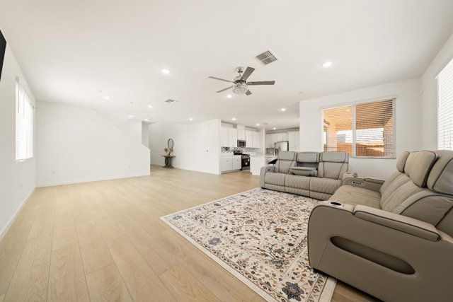 Image 10 of 38 For 12783 Crossbill Way