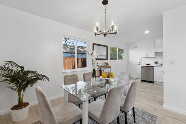 771 4th Avenue, Redwood City CA: https://media.crmls.org/mediaz/05442436-90ae-4821-921b-49d3c15ac7ed.jpg