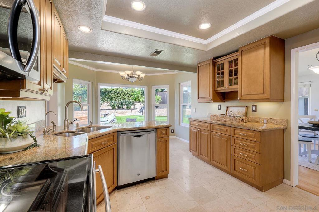13976 Country Creek Rd - photo 8