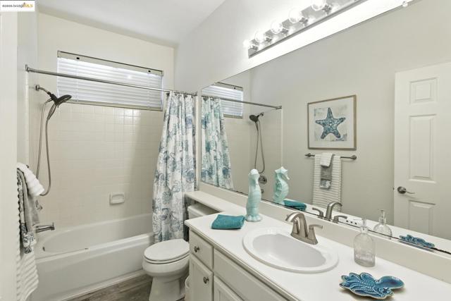 2201 Mark Twain Drive, Antioch CA: https://media.crmls.org/mediaz/0545c644-a800-4f5a-afad-4e860b77b82d.jpg