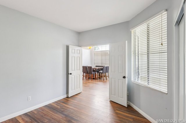 24641 Lincoln AVE, Murrieta CA: https://media.crmls.org/mediaz/0545dd0a-b2a1-47e3-80e2-bdf3e74ac970.jpg