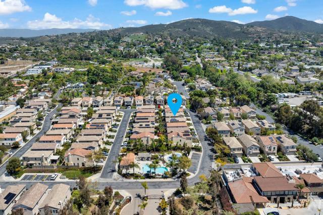 1132 Cherry Tree Lane, Vista CA: https://media.crmls.org/mediaz/05461f55-8454-436b-9d73-844869c646e6.jpg