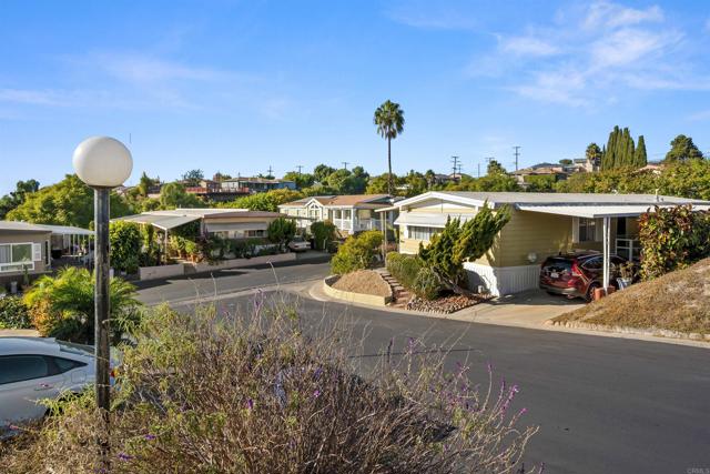 Detail Gallery Image 28 of 33 For 2003 Bayview Heights Dr #73,  San Diego,  CA 92105 - 3 Beds | 2 Baths