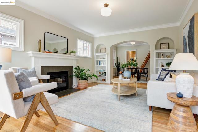 1110 Chaucer St, Berkeley CA: https://media.crmls.org/mediaz/0546e3c8-b495-45d6-9b78-865b31423e50.jpg