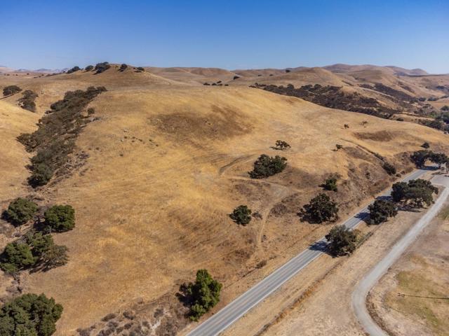 0 Airline Highway, Tres Pinos CA: https://media.crmls.org/mediaz/05474a64-0ab0-4475-a693-728a2304dbf1.jpg