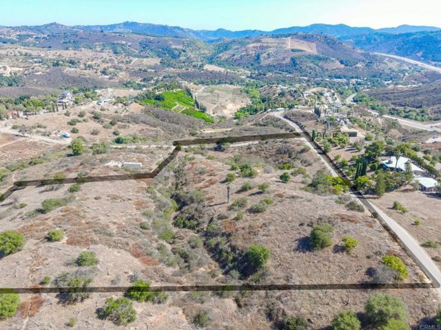 0 Palos Verdes Drive, Escondido CA: https://media.crmls.org/mediaz/0548573b-2def-4e41-a5d0-4a0d5eaff1cb.jpg