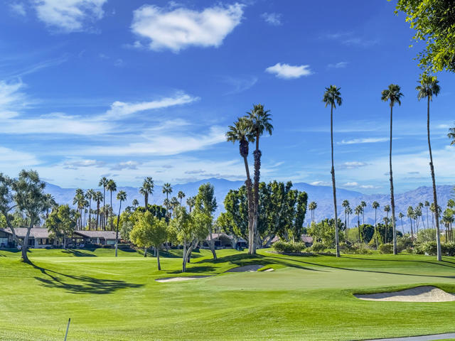 209 Bouquet Canyon Drive, Palm Desert, CA 92211