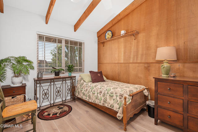 1455 Calle Colina, Thousand Oaks CA: https://media.crmls.org/mediaz/05486adb-0be4-43d8-b90f-60d8321bbc2d.jpg