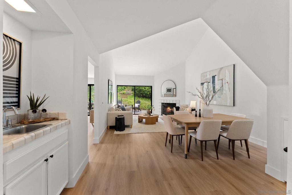 MLS #250029701SD img 3