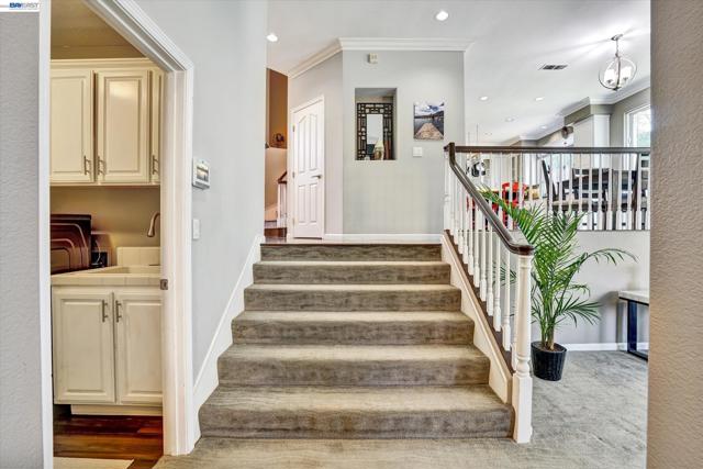 Image 30 of 58 For 36 Savona Ct