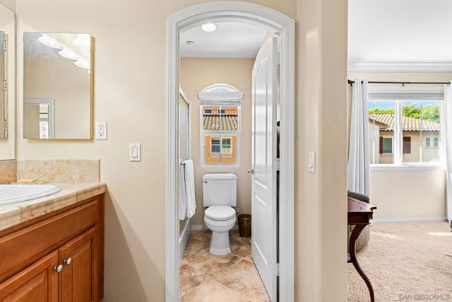 10482 Hollingsworth Way, San Diego CA: https://media.crmls.org/mediaz/05494621-e16b-4816-86d1-c31875a656f7.jpg