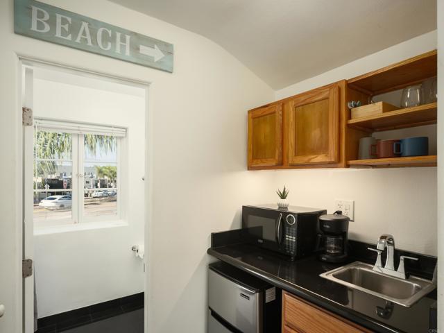 Detail Gallery Image 22 of 50 For 1303 15 Cave St, La Jolla,  CA 92037 - 8 Beds | 5 Baths